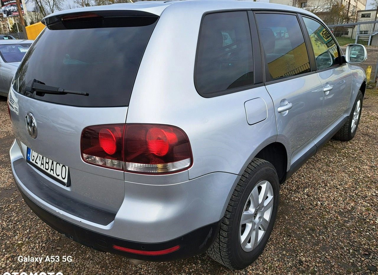 Volkswagen Touareg cena 34990 przebieg: 282700, rok produkcji 2009 z Pruchnik małe 277